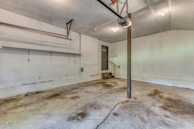 123 Woodside Court, Gray, TN 37615