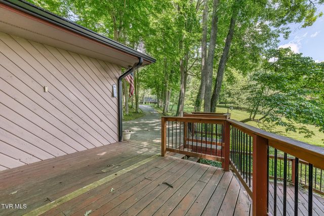 123 Woodside Court, Gray, TN 37615
