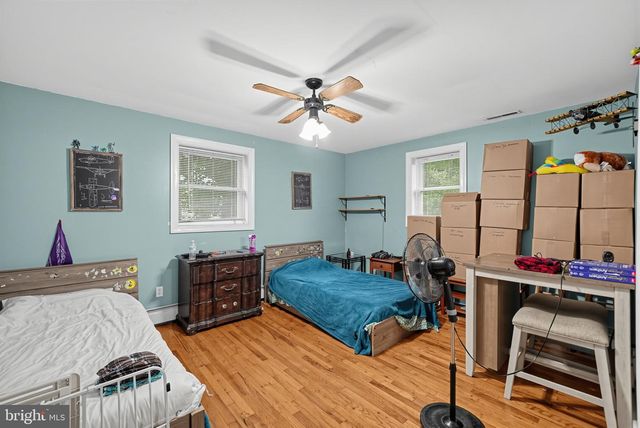 6 N BORO LINE RD, Trappe, PA 19426