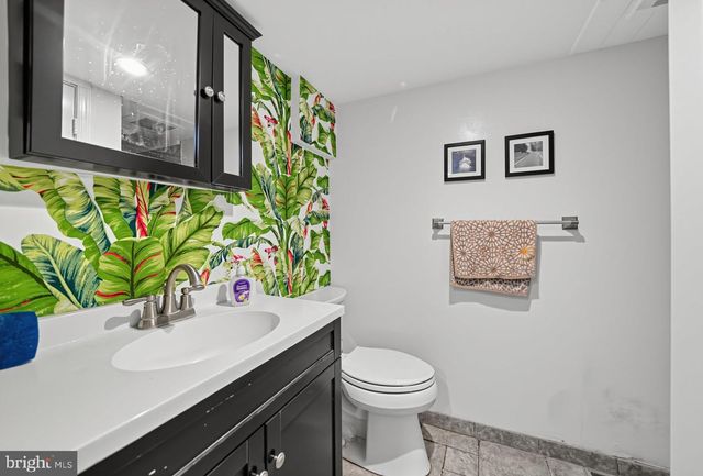 6 N BORO LINE RD, Trappe, PA 19426
