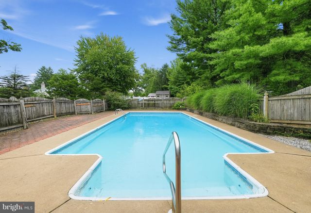 6 N BORO LINE RD, Trappe, PA 19426