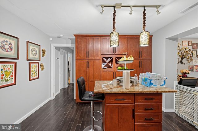 6 N BORO LINE RD, Trappe, PA 19426