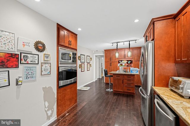 6 N BORO LINE RD, Trappe, PA 19426