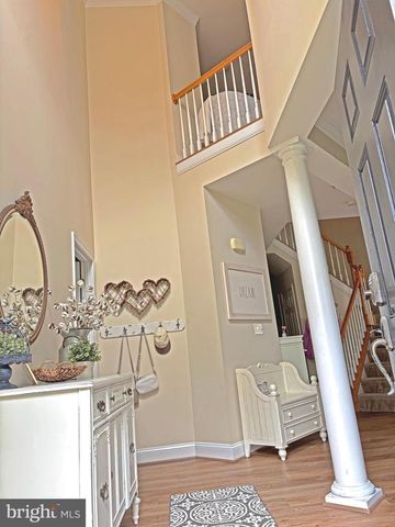 1004 OATS DR, La Plata, MD 20646