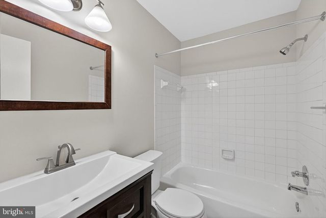 20202 WATERSIDE DR, Germantown, MD 20874