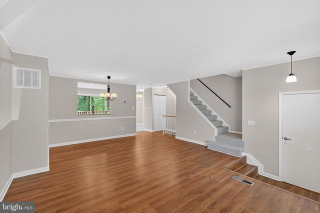 20202 WATERSIDE DR, Germantown, MD 20874
