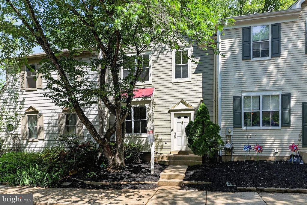 20202 WATERSIDE DR, Germantown, MD 20874