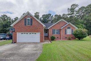 609 Lake Side Drive, Riegelwood, NC 28456