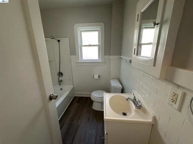 444 E 12th St, Pittsburg, CA 94565