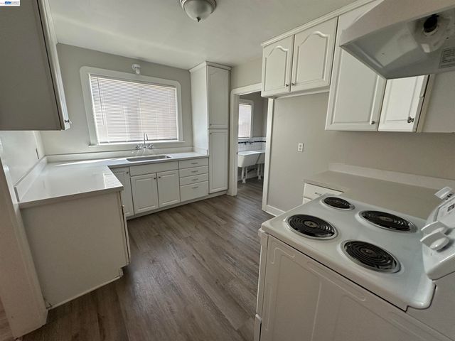 444 E 12th St, Pittsburg, CA 94565