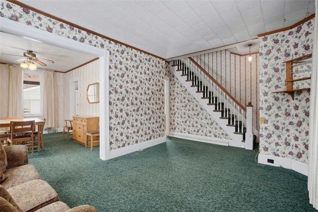 221 Kay St, Wampum, PA 16157