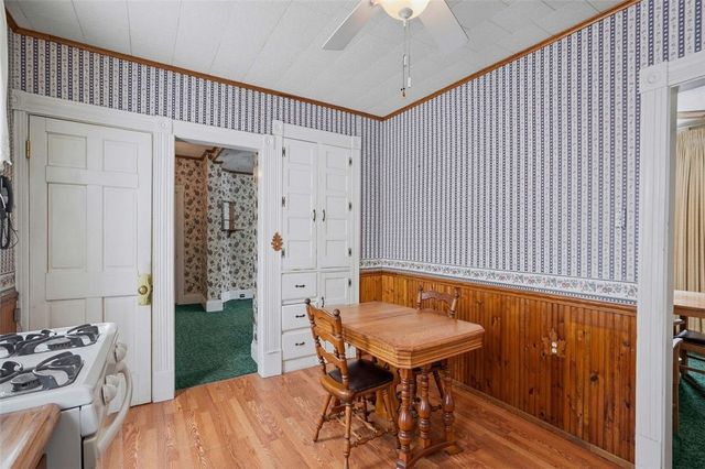 221 Kay St, Wampum, PA 16157