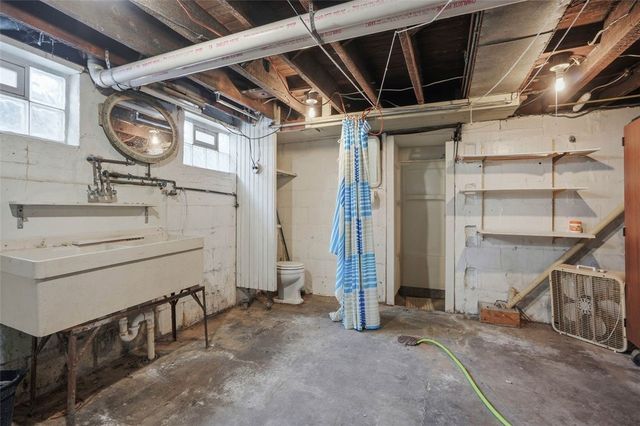 221 Kay St, Wampum, PA 16157