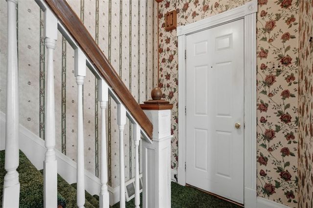 221 Kay St, Wampum, PA 16157