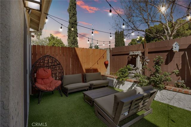 11522 Honeyglen Road 26, Pacoima, CA 91331