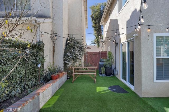 11522 Honeyglen Road 26, Pacoima, CA 91331