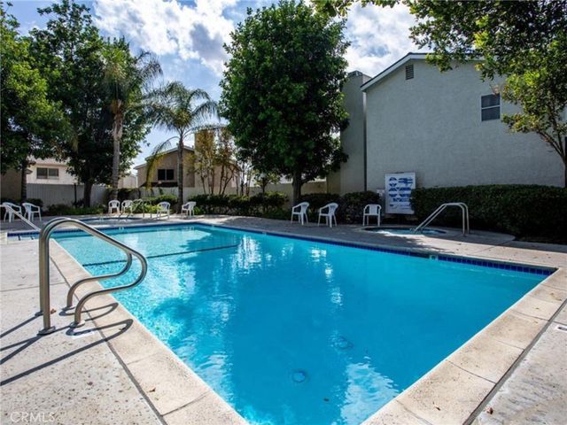 11522 Honeyglen Road 26, Pacoima, CA 91331