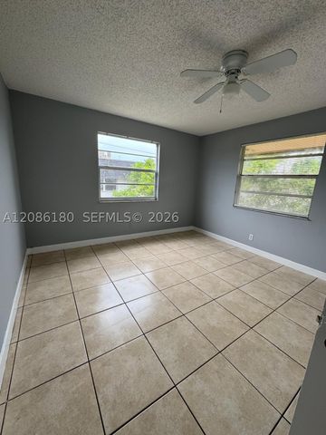 2920 Pierce St 9, Hollywood, FL 33020