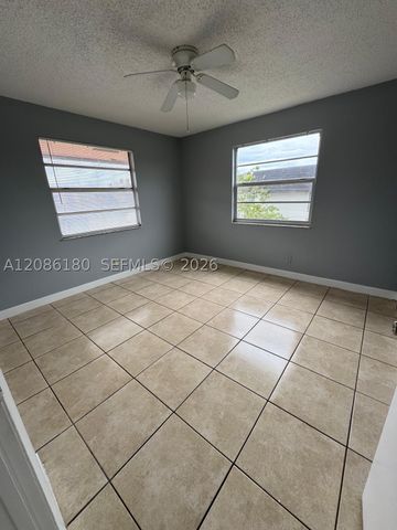 2920 Pierce St 9, Hollywood, FL 33020