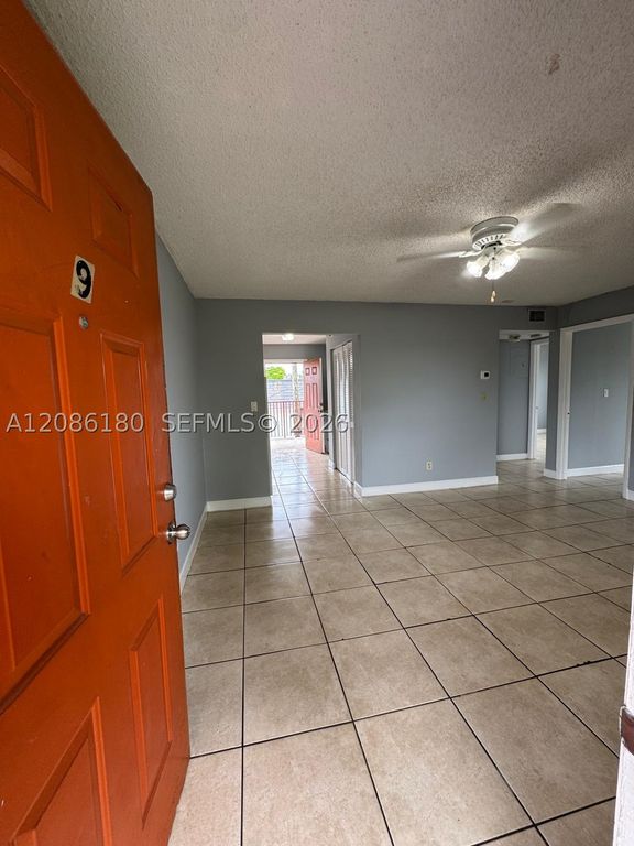 2920 Pierce St 9, Hollywood, FL 33020