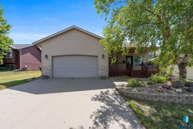 105 E Switch Grass Trl Trail, Brandon, SD 57005