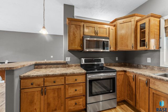 105 E Switch Grass Trl Trail, Brandon, SD 57005