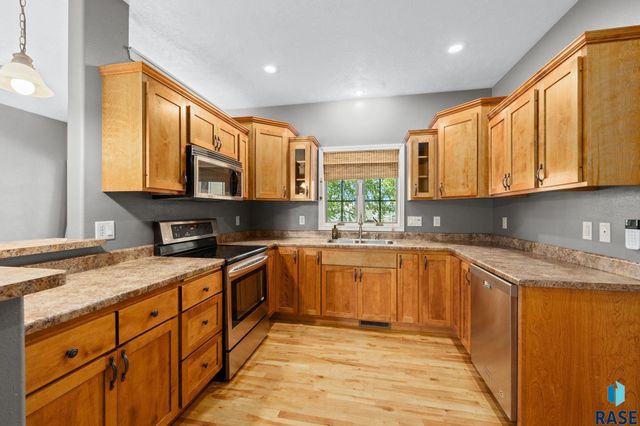 105 E Switch Grass Trl Trail, Brandon, SD 57005