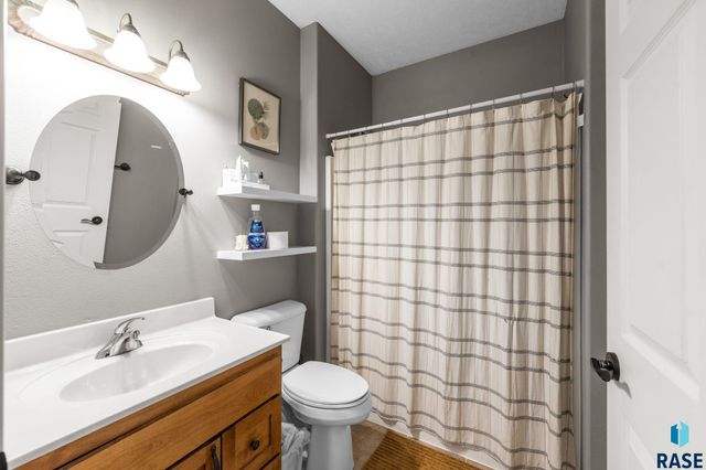 105 E Switch Grass Trl Trail, Brandon, SD 57005