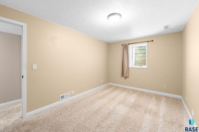 105 E Switch Grass Trl Trail, Brandon, SD 57005