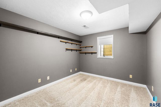 105 E Switch Grass Trl Trail, Brandon, SD 57005