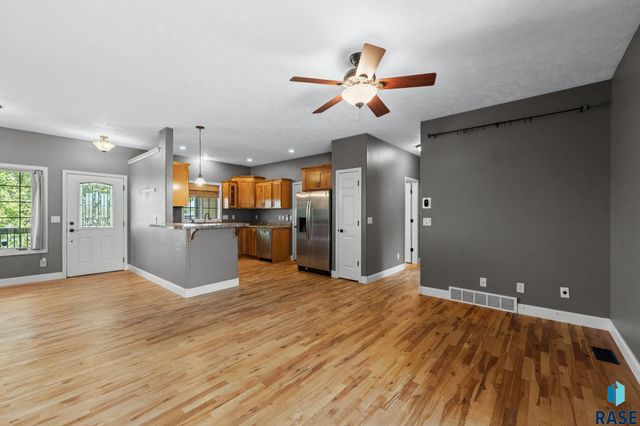 105 E Switch Grass Trl Trail, Brandon, SD 57005
