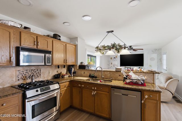 829 Knight Street, Toms River, NJ 08753