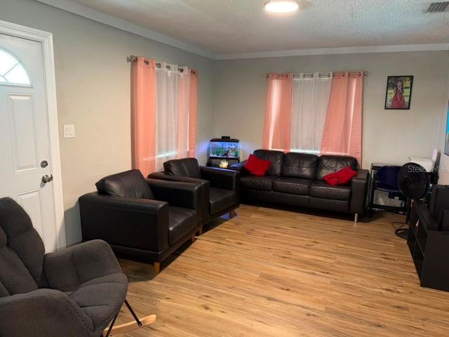 703 E HAMILTON AVENUE, Tampa, FL 33604