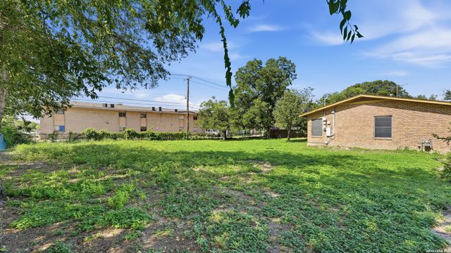 122 W HUTCHINS PL, San Antonio, TX 78221