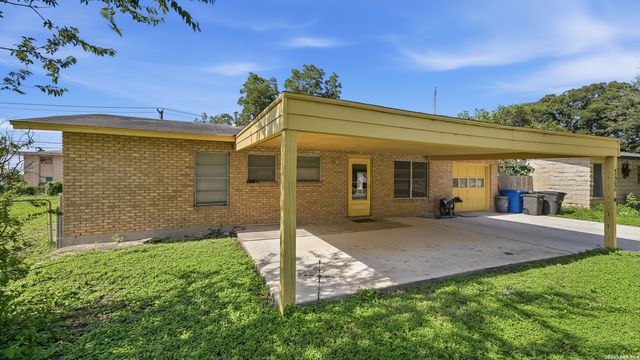 122 W HUTCHINS PL, San Antonio, TX 78221