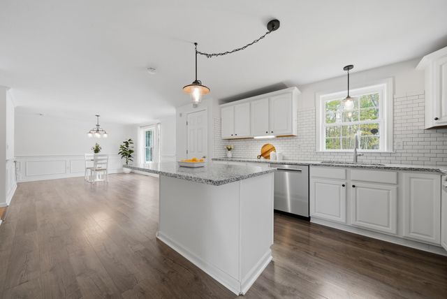 55 Woodhawk Drive, Milford, NH 03055
