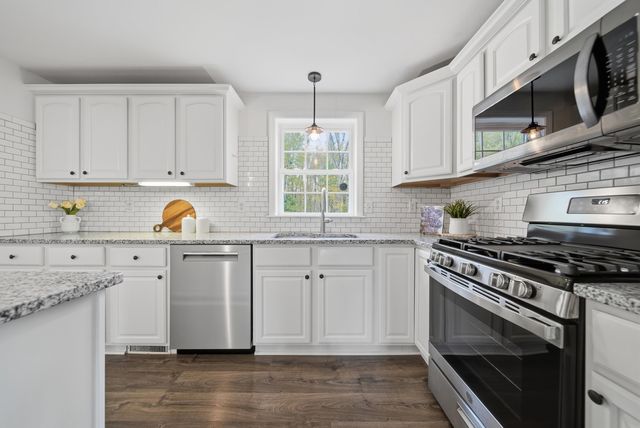 55 Woodhawk Drive, Milford, NH 03055