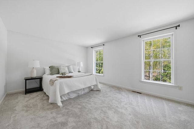 55 Woodhawk Drive, Milford, NH 03055