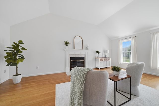 55 Woodhawk Drive, Milford, NH 03055