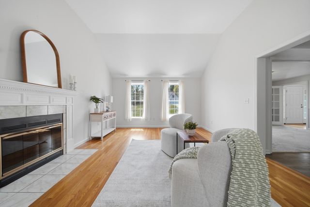 55 Woodhawk Drive, Milford, NH 03055