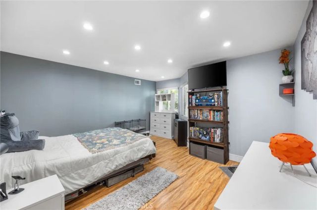 4146 E Mendez 127, Long Beach, CA 90815