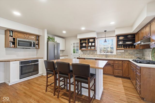 6203 Hillcrest Lane, Indianapolis, IN 46220