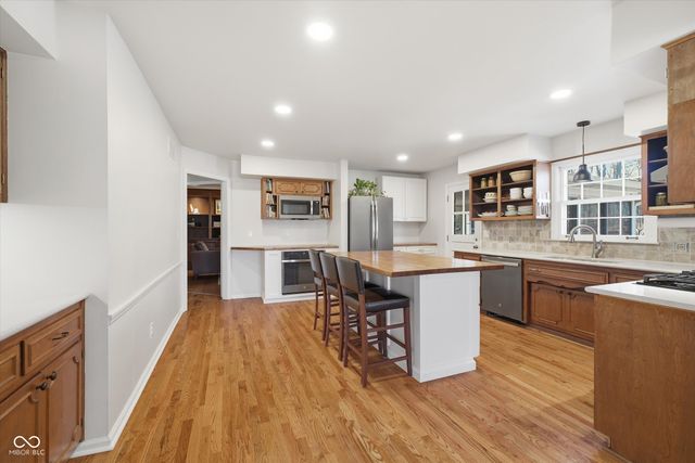 6203 Hillcrest Lane, Indianapolis, IN 46220