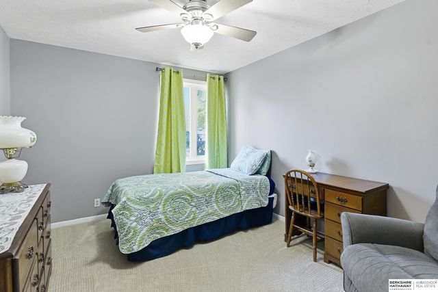 1405 Beechwood Avenue, Papillion, NE 68133