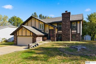 1405 Beechwood Avenue, Papillion, NE 68133