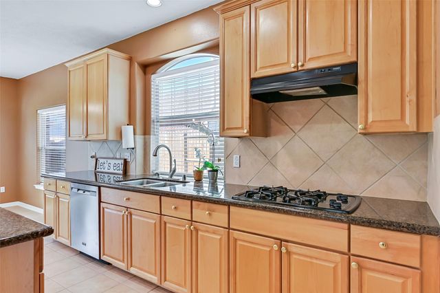 2333 Acadiana Lane, Seabrook, TX 77586