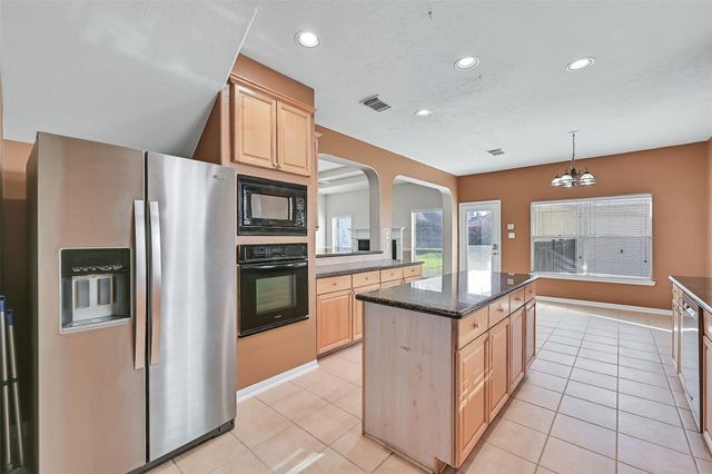 2333 Acadiana Lane, Seabrook, TX 77586