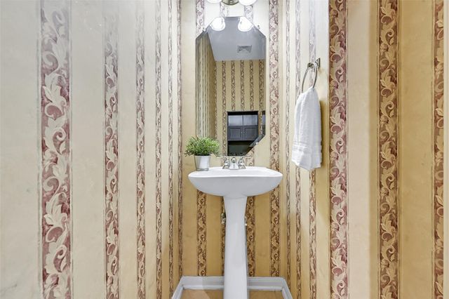 2333 Acadiana Lane, Seabrook, TX 77586