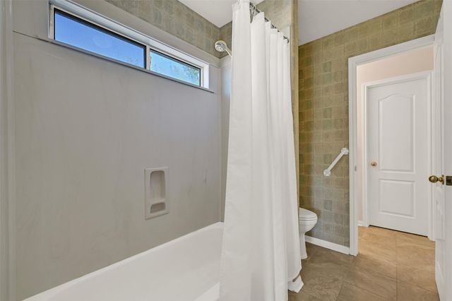 2333 Acadiana Lane, Seabrook, TX 77586