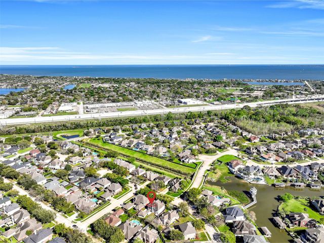 2333 Acadiana Lane, Seabrook, TX 77586